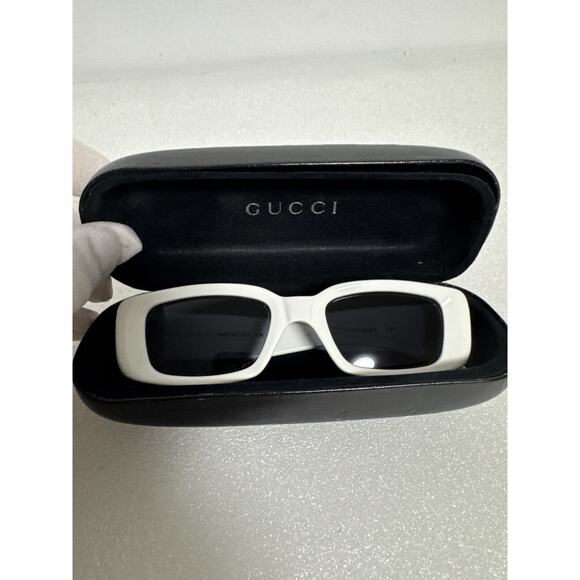 Vintage 90s GUCCI - Picture 4 of 12